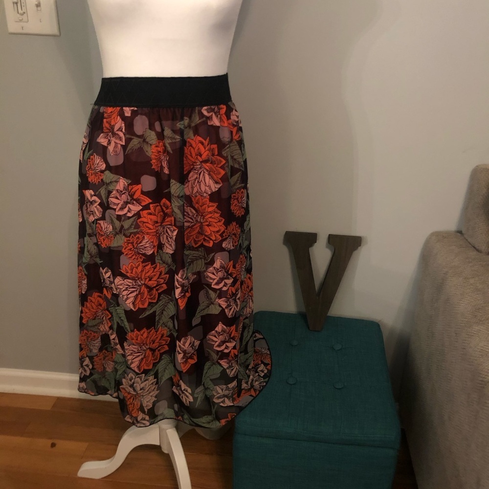 Lola 2XL LuLaRoe skirt